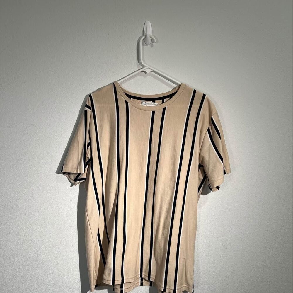 Denim & Flower Tan & Blue Vertical Stripe Tshirt